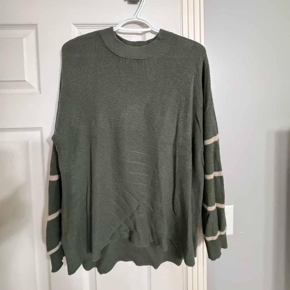 American eagle sweater